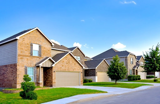 houses with garage | property owners association in texas